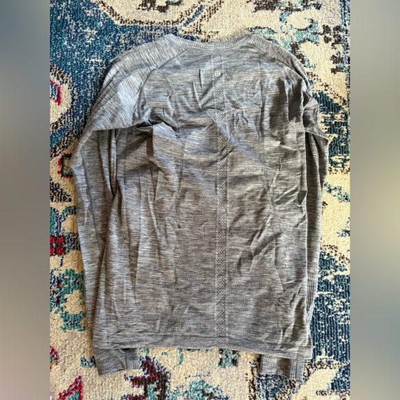 Lululemon Swiftly Tech Long Sleeve - Picture 4 of 5